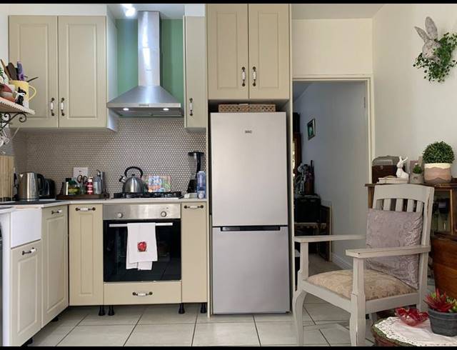 1 BEDROOM APARTMENT FOR SALE IN TABLE VIEW